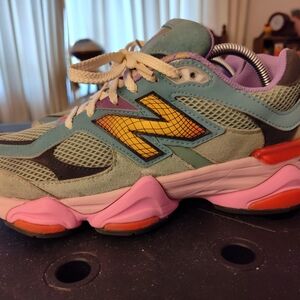 New Balance Multicolor Sneakers